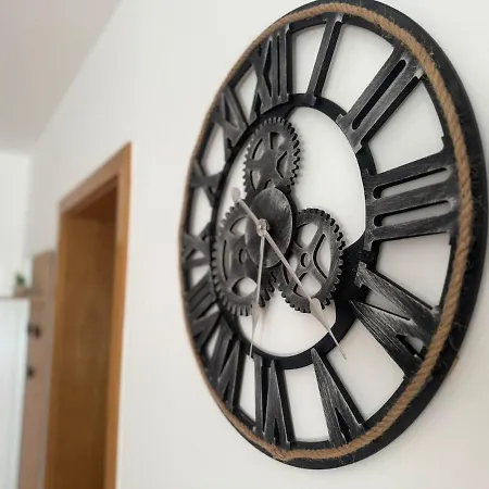 Lägenhet Melissa Two Bedroom With Balcony *