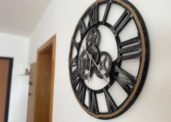 דירה Melissa Two Bedroom With Balcony *