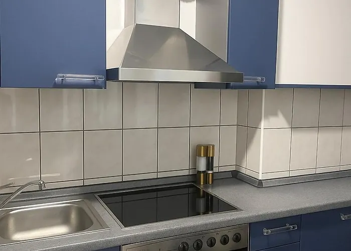 Melissa Two Bedroom With Balcony דירה